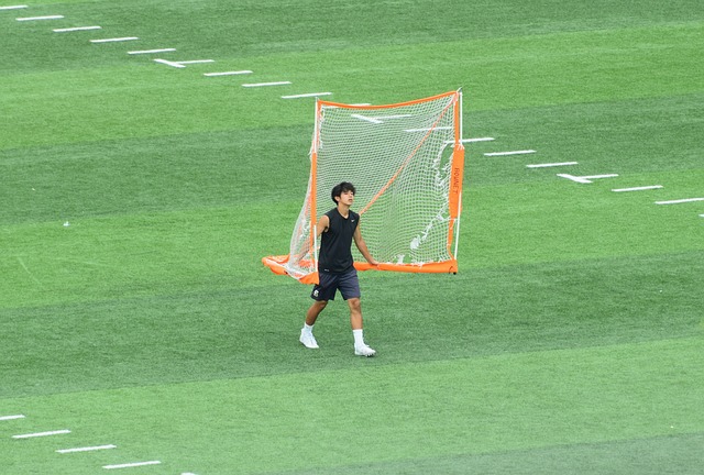 在比赛中找